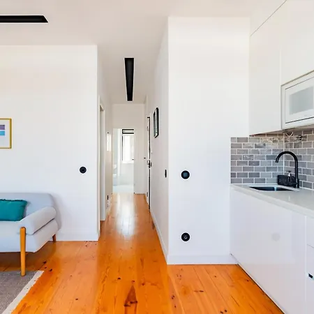 Urban Haven A 2br Modern Retreat Lisboa