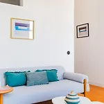 Urban Haven A 2br Modern Retreat Lisbona