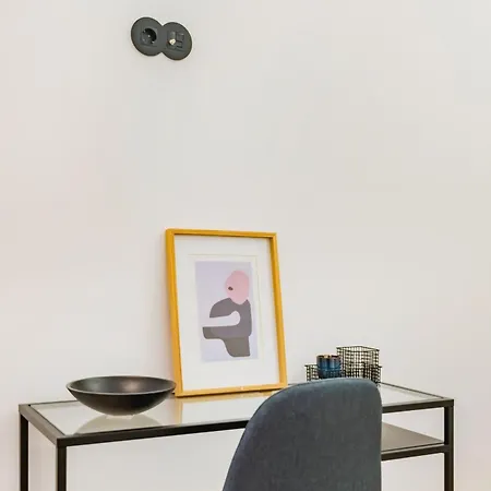 Urban Haven A 2br Modern Retreat Apartment Lisbon
