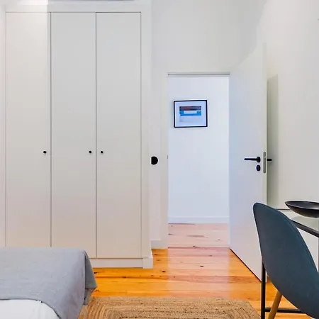 Urban Haven A 2br Modern Retreat * 리스본